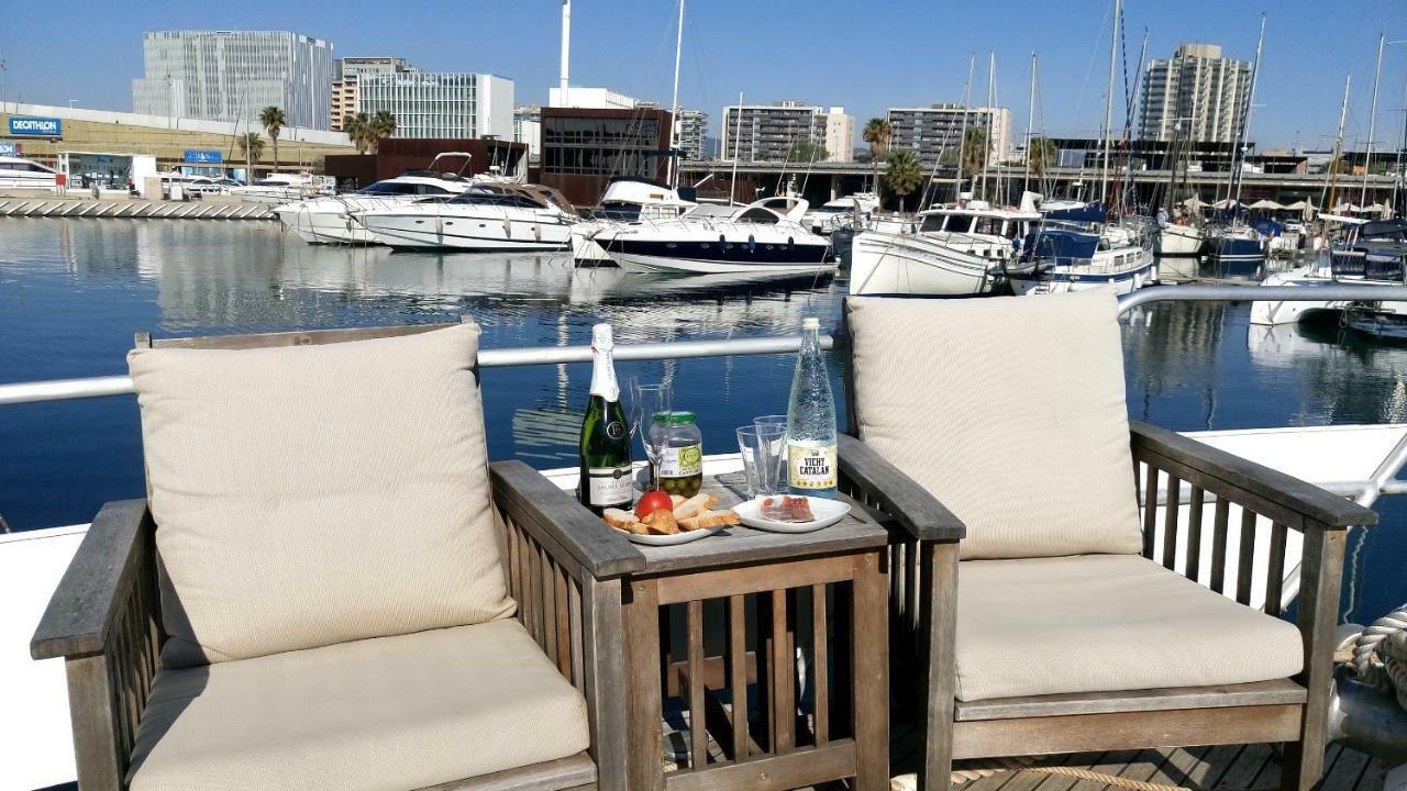 Your Own Private Yacht Hotel Sant Adria de Besos Exterior photo